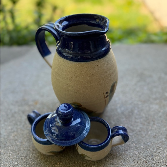 Handcrafted Ceramic Vase and two small cups with Blue Accents - Picture 9 of 16